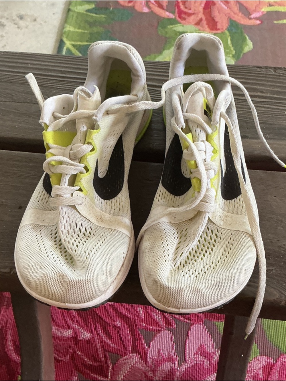 Nike vintage running shoes.